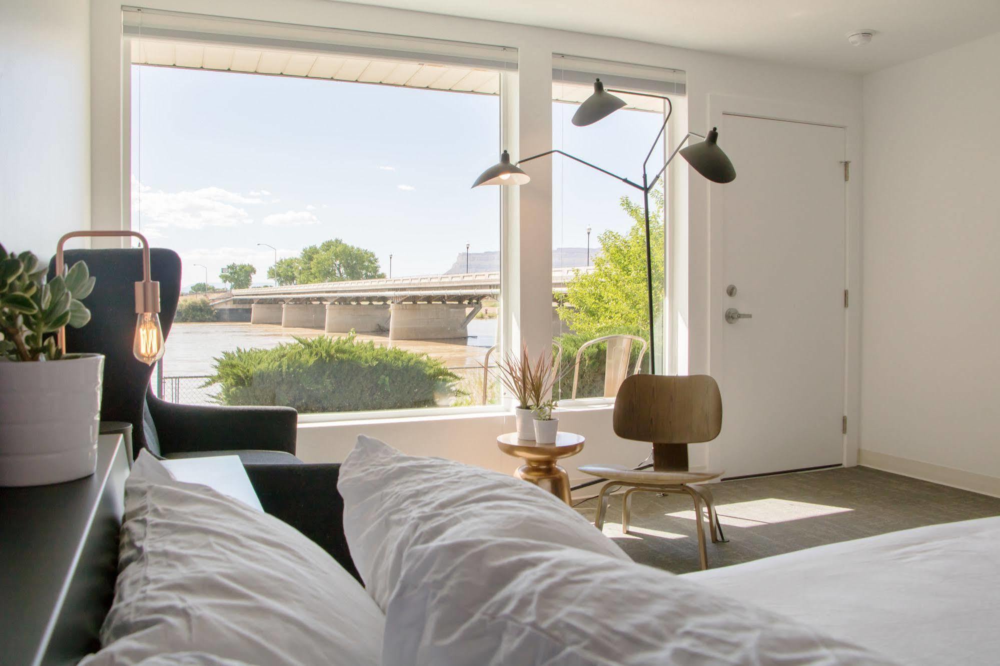 Skyfall Guestrooms Green River Exterior foto